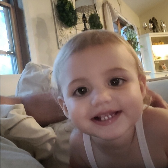 Cropped,  Easel,  button fly, Red Bean - Picture 7 of 7